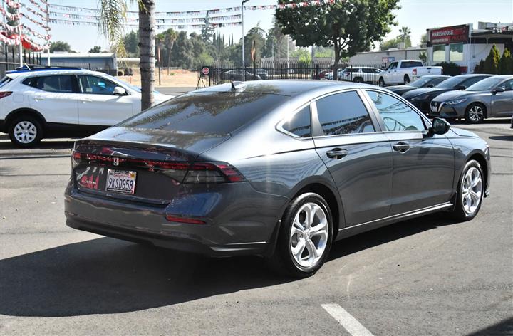 $24985 : Accord Sedan LX image 8