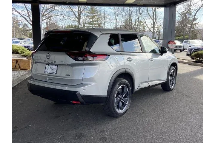 $19444 : Nissan Rogue 2025 AWD SV 4dr image 5