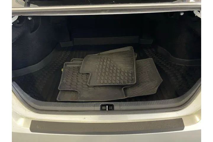 $35591 : Toyota Camry 2025 XSE 4dr Se image 8