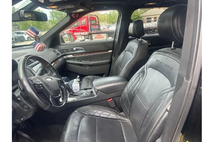$17998 : Ford Explorer 2017 AWD Plati image 3