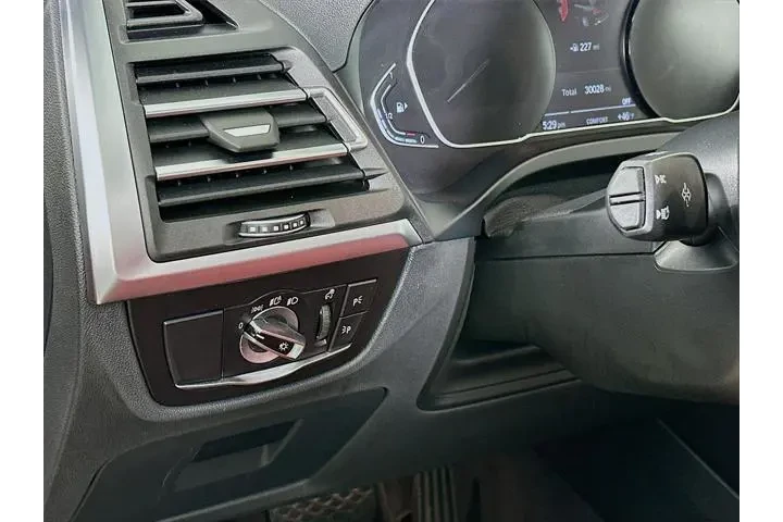 $31000 : BMW X3 2022 AWD xDrive30i 4d image 10