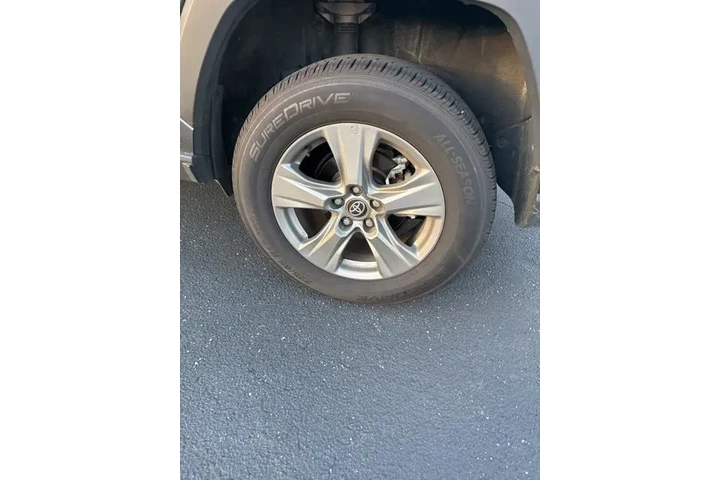 $26109 : Toyota RAV4 2024 XLE 4dr SUV image 6