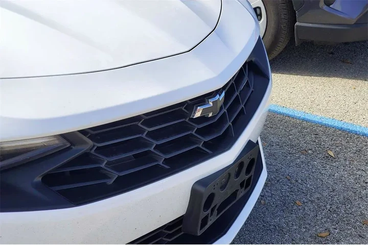 $36149 : Chevrolet Camaro 2022 LT1 2d image 3