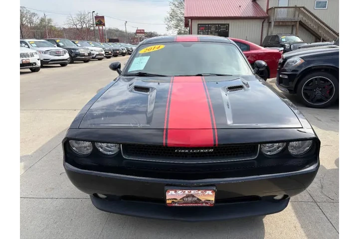 $12950 : 2014 Challenger SXT Plus image 3
