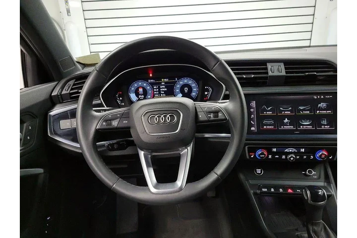 $33998 : Audi Q3 2025 AWD quattro S l image 10