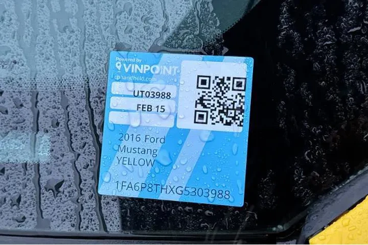 $15900 : Ford Mustang 2016 EcoBoost 2 image 3