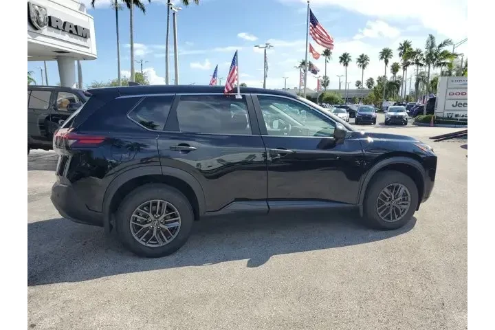 $20995 : Nissan Rogue 2023 S 4dr Cros image 8