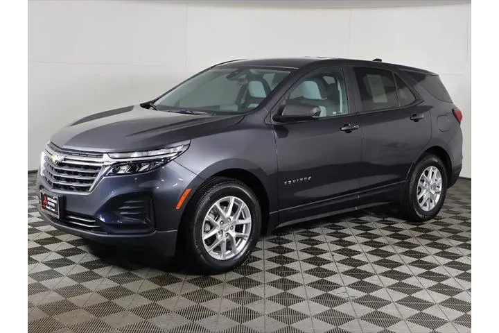 $18993 : Chevrolet Equinox 2022 LS 4d image 5