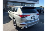 $25388 : Mitsubishi Outlander 2024 AW thumbnail