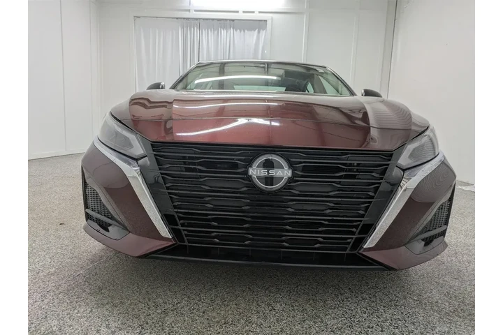 $21897 : Nissan Altima 2024 2.5 SV 4d image 10