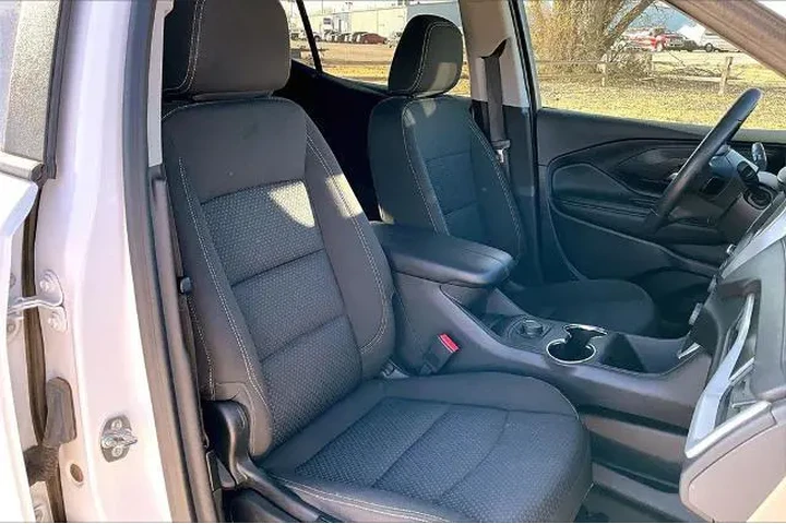 $21746 : GMC Terrain 2024 AWD SLE 4dr image 7