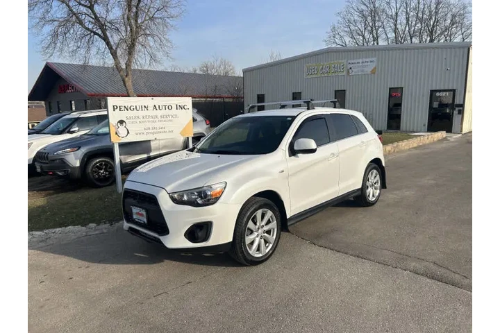 $7990 : 2014 Outlander Sport SE image 2