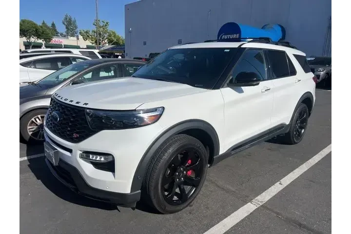 $35988 : Ford Explorer 2022 AWD ST 4d image 1