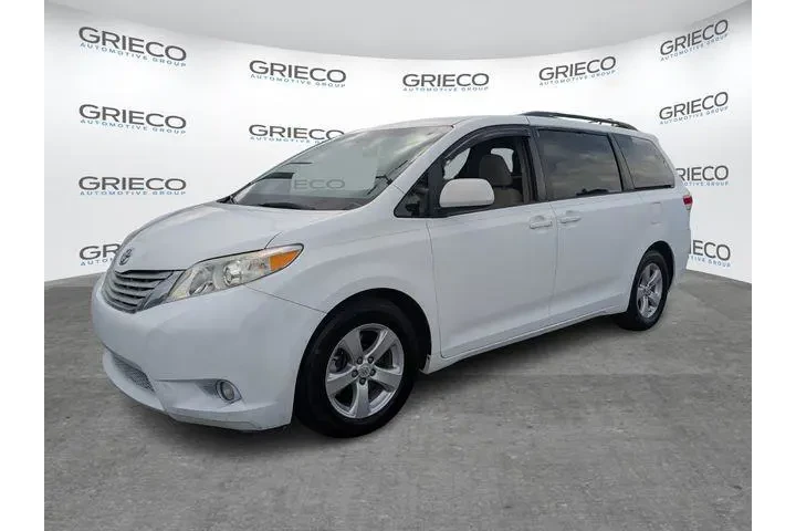 $4997 : Toyota Sienna 2012 LE 7-Pass image 3