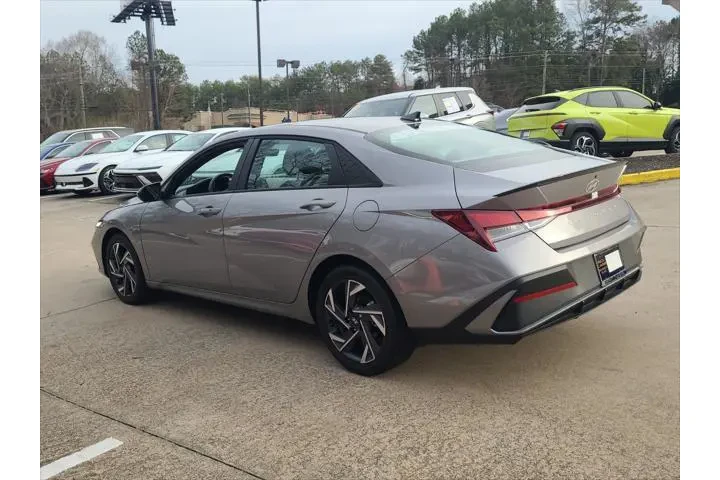 $20500 : Hyundai ELANTRA 2025 SEL Spo image 8