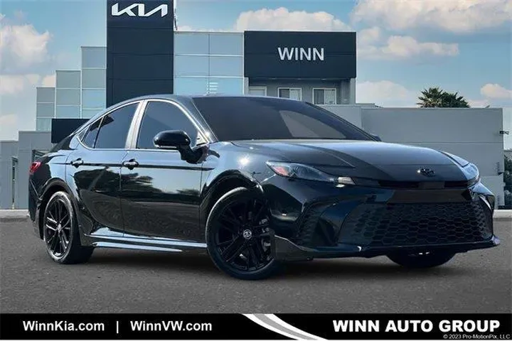 $28714 : Toyota Camry 2025 SE 4dr Sed image 1