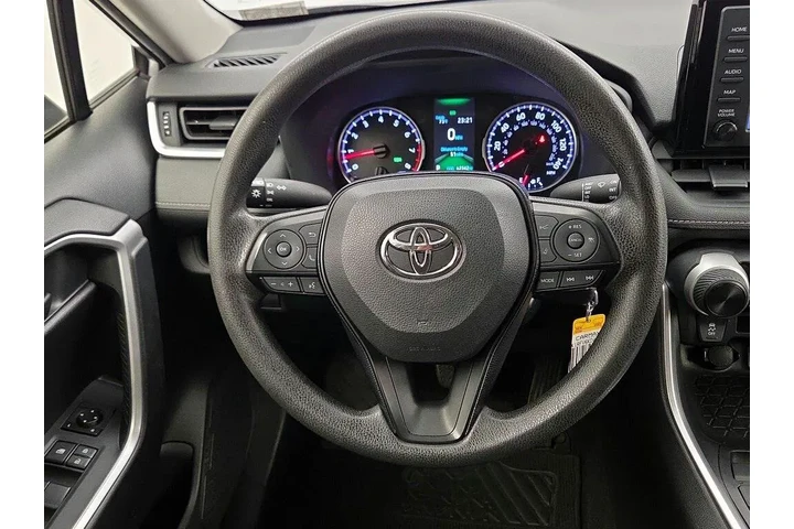 $23998 : Toyota RAV4 2019 LE 4dr SUV image 10