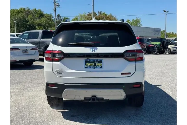$39994 : Honda Pilot 2024 AWD TrailSp image 4