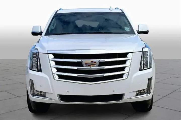 $21786 : Cadillac Escalade 2020 Luxur image 2