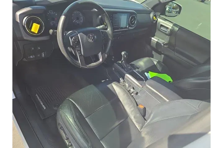 $36495 : Toyota Tacoma 2020 4x4 TRD P image 7