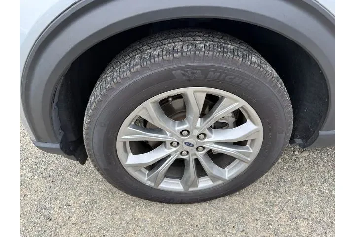 $26500 : Ford Explorer 2022 AWD XLT 4 image 9