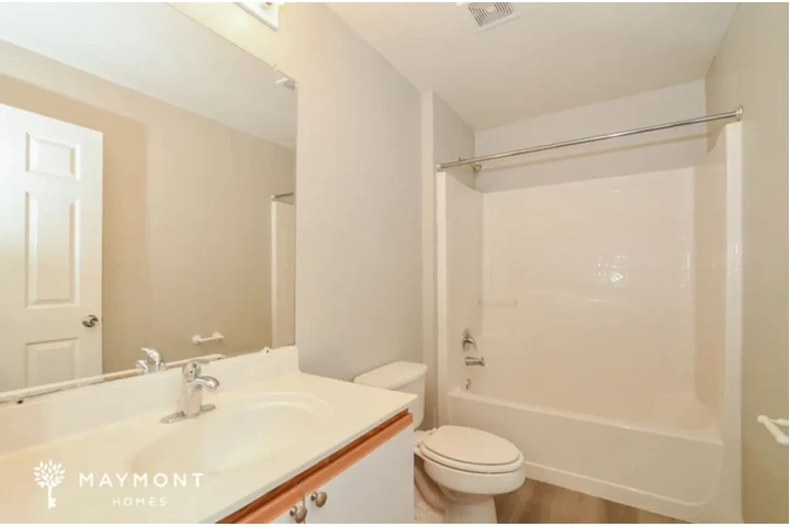 $1085 : Experience the Ultimate Retrea image 8