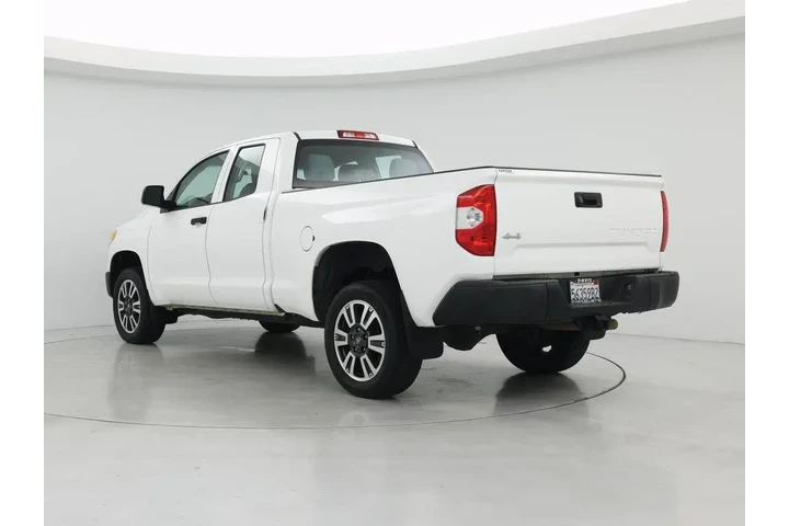 $30998 : Toyota Tundra 2016 4x4 SR 4d image 2