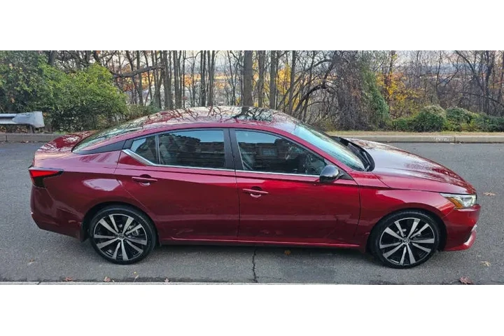 $10995 : 2019 Altima 2.5 SR image 7