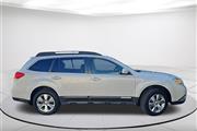 $9995 : Pre-Owned 2011 Outback 3.6R L thumbnail