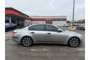 2011 Genesis 4dr Sdn V6 en Lexington