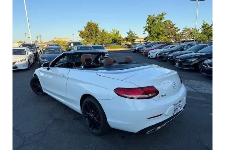 $27595 : Mercedes-Benz C-Class 2017 C image 5