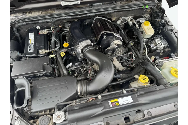 $16999 : 2016 Wrangler image 4