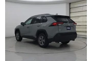 $26998 : Toyota RAV4 2023 AWD XLE 4dr thumbnail