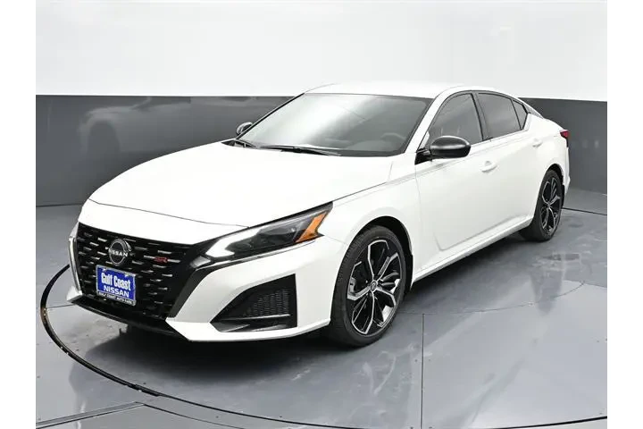 $35991 : Nissan Altima 2025 2.5 SR 4d image 1