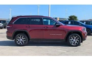 $28995 : Jeep Grand Cherokee 2024 4x4 thumbnail