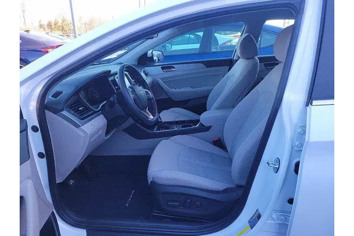 $11988 : Hyundai SONATA 2019 SEL 4dr image 9