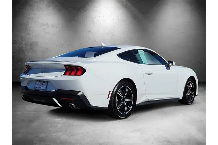 $36850 : Ford Mustang 2025 EcoBoost P image 3