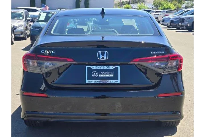 $29588 : Honda Civic 2023 Touring 4dr image 6