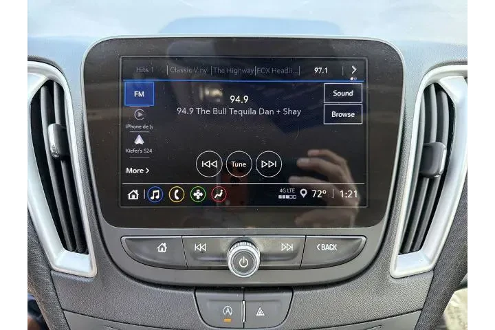 $17950 : Chevrolet Malibu 2024 LT 4dr image 4