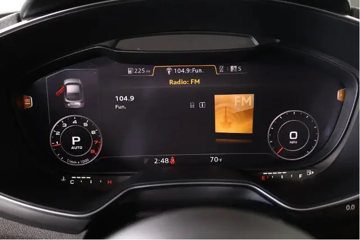 $20467 : Audi TT 2017 AWD 2.0T quattr image 4