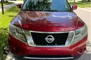 2015 Nissan Pathfinder S en Los Angeles