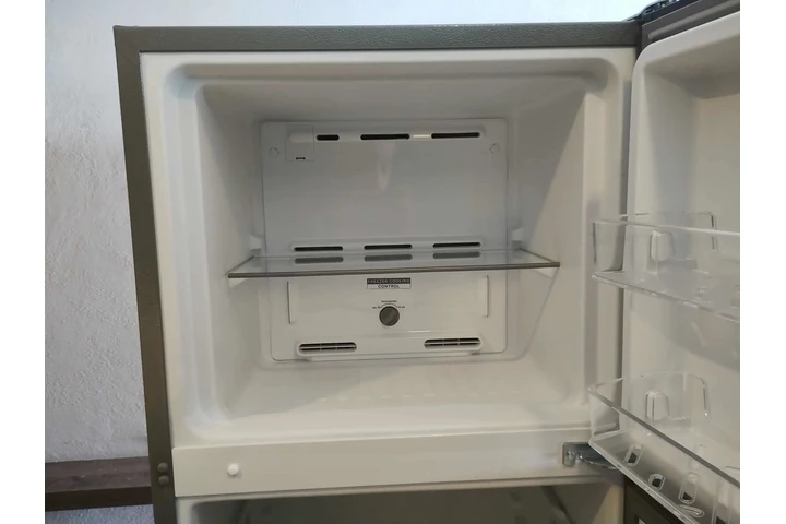 $7500 : Refrigerador Whirlpool 11 ft³ image 5