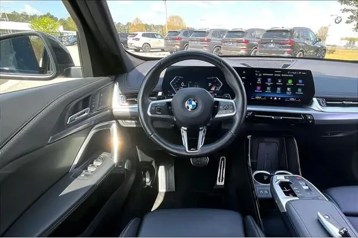 $35498 : BMW X1 2025 AWD xDrive28i 4d image 5