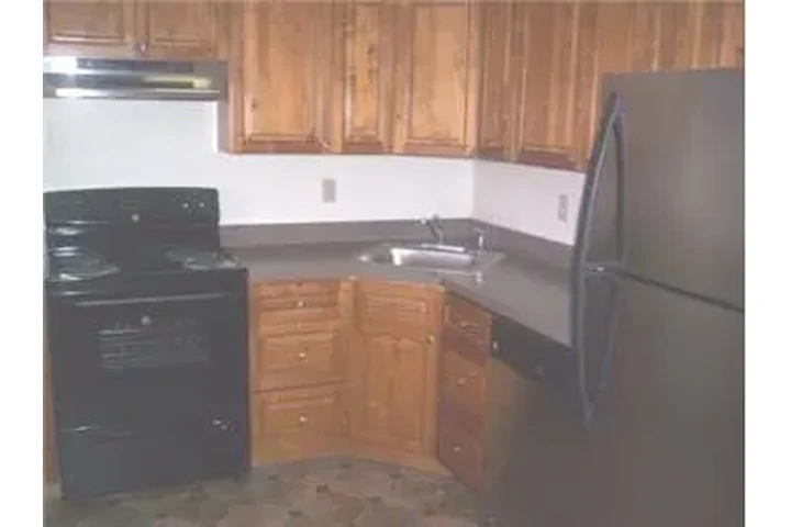 $2195 : Rental property with 2 bedro image 1