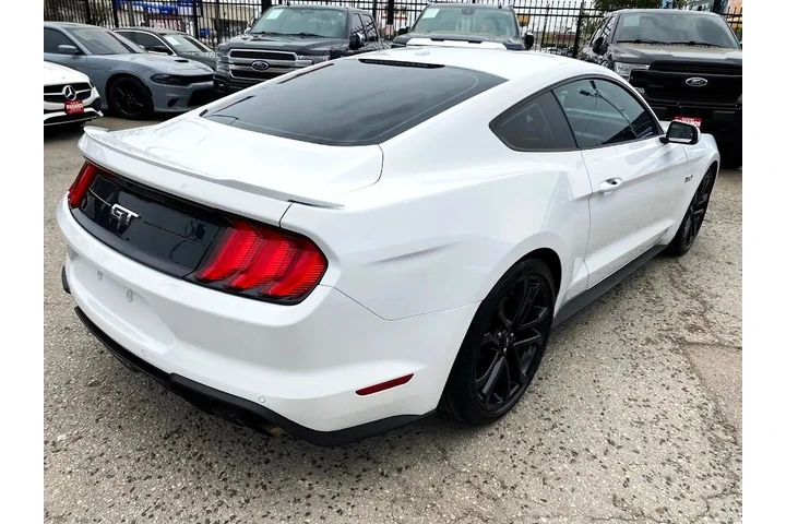 2019 Mustang GT Premium Coupe image 6