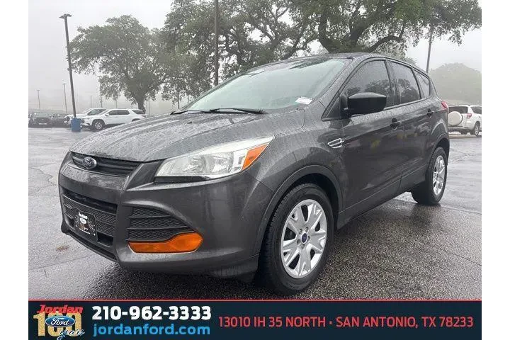 $8477 : Ford Escape 2016 S 4dr SUV image 3