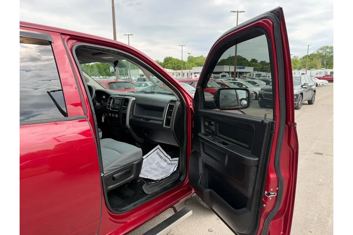$12980 : 2013 RAM 1500 4WD Crew Cab 14 image 8
