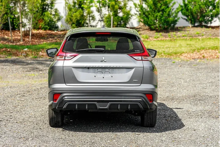 $16995 : Mitsubishi Eclipse Cross 202 image 7