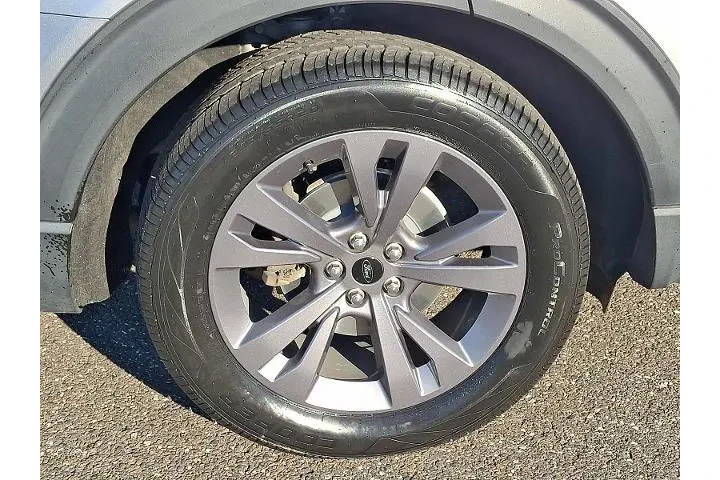 $29988 : Ford Explorer 2022 AWD XLT 4 image 8