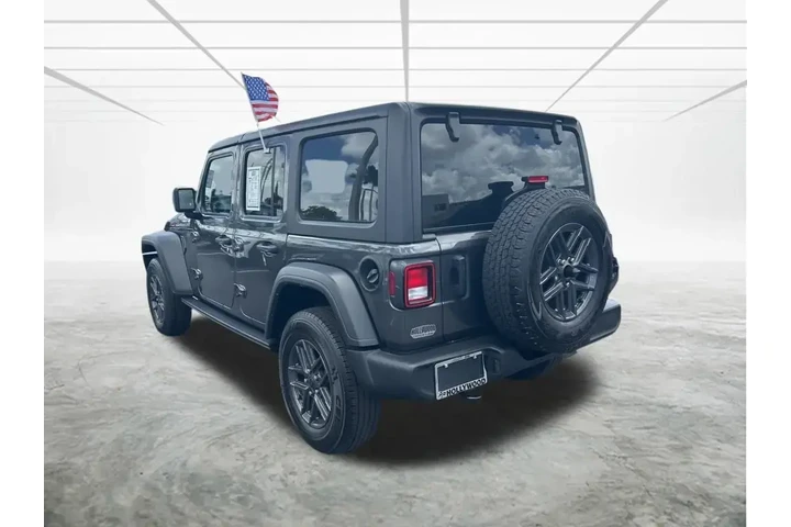 $30738 : Jeep Wrangler 2024 4x4 Sport image 6